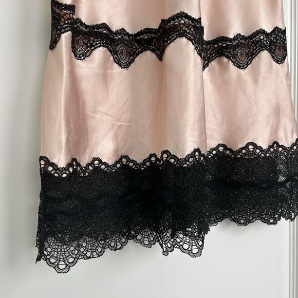 Victorias Secret Satin Babydoll Chemise Slip Dress Sz M Pink Black Lace Ditsy - Picture 2 of 9